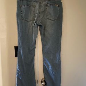 Size 12 Levi’s Signature Bootcut Jeans